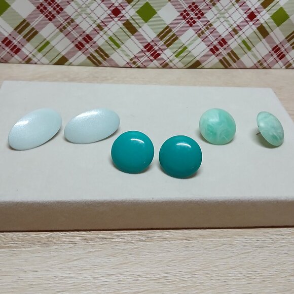 Set of 3 Pair Vintage Fashion Jewelry Plastic/Metal Turquoise/Green Costume #70W - Picture 2 of 15